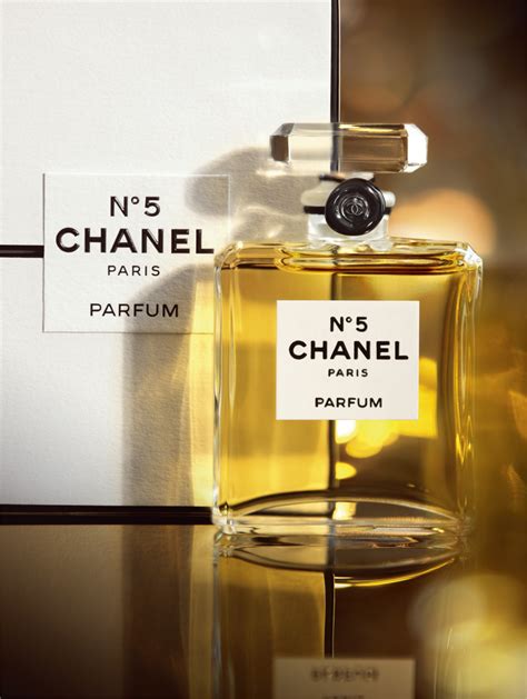 profumi di chanel prezzo|Chanel perfume online shopping.